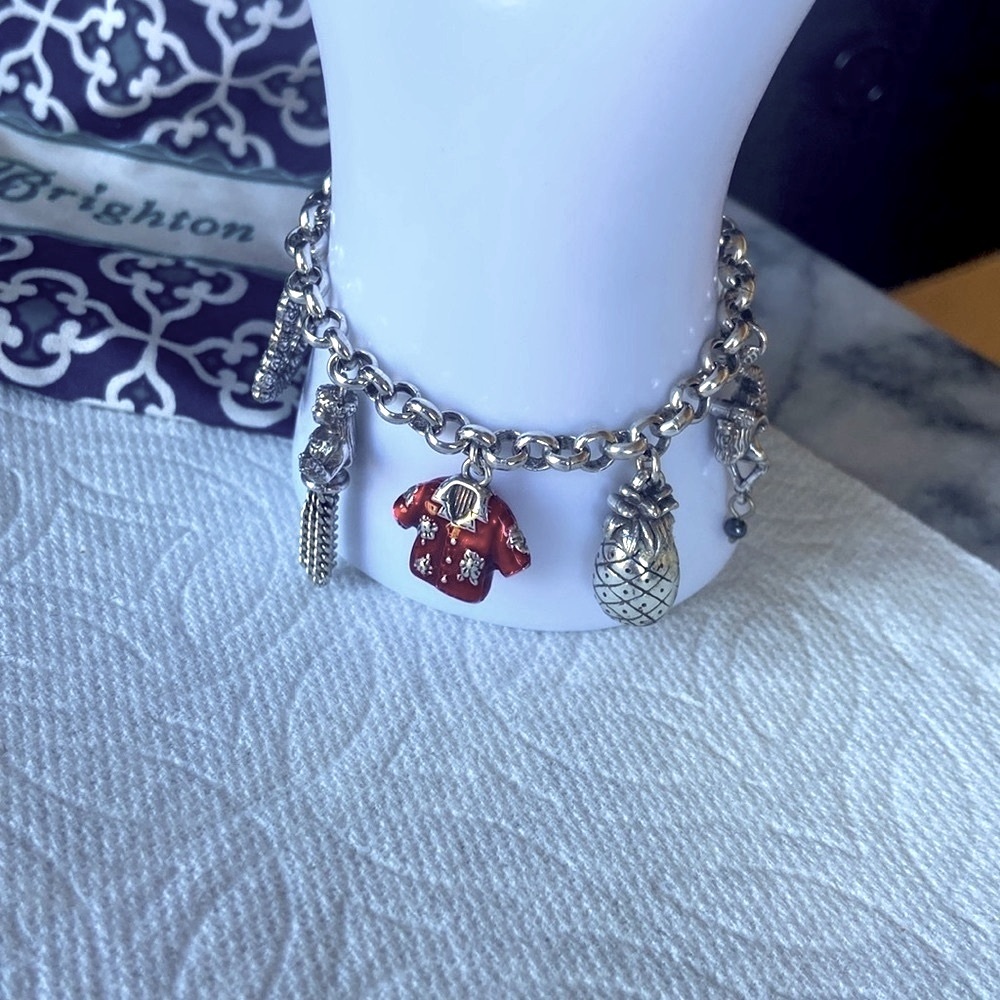NWOT Brighton Retired “Hawaiian Island” Silver Charm Bracelet